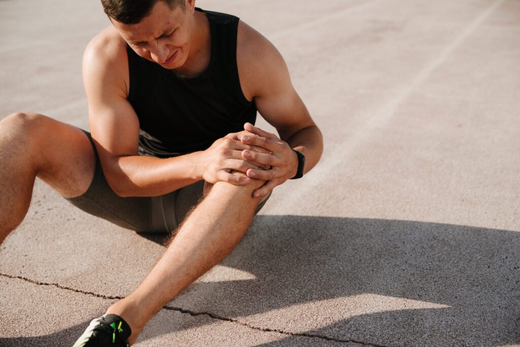 JointEase on knee — heat therapy in action